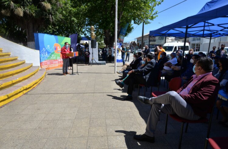 Anuncian mejoramiento de Plaza de Armas de Lota: incorporará 14 mosaicos escogidos por la comunidad