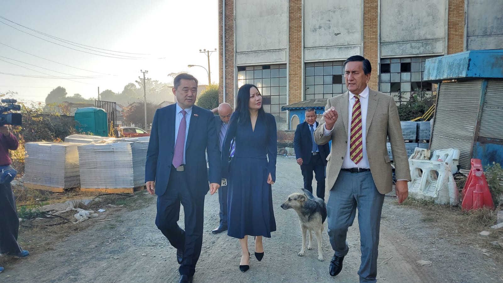 Municipalidad de Lota firma importante alianza con empresa china especialista en tecnología