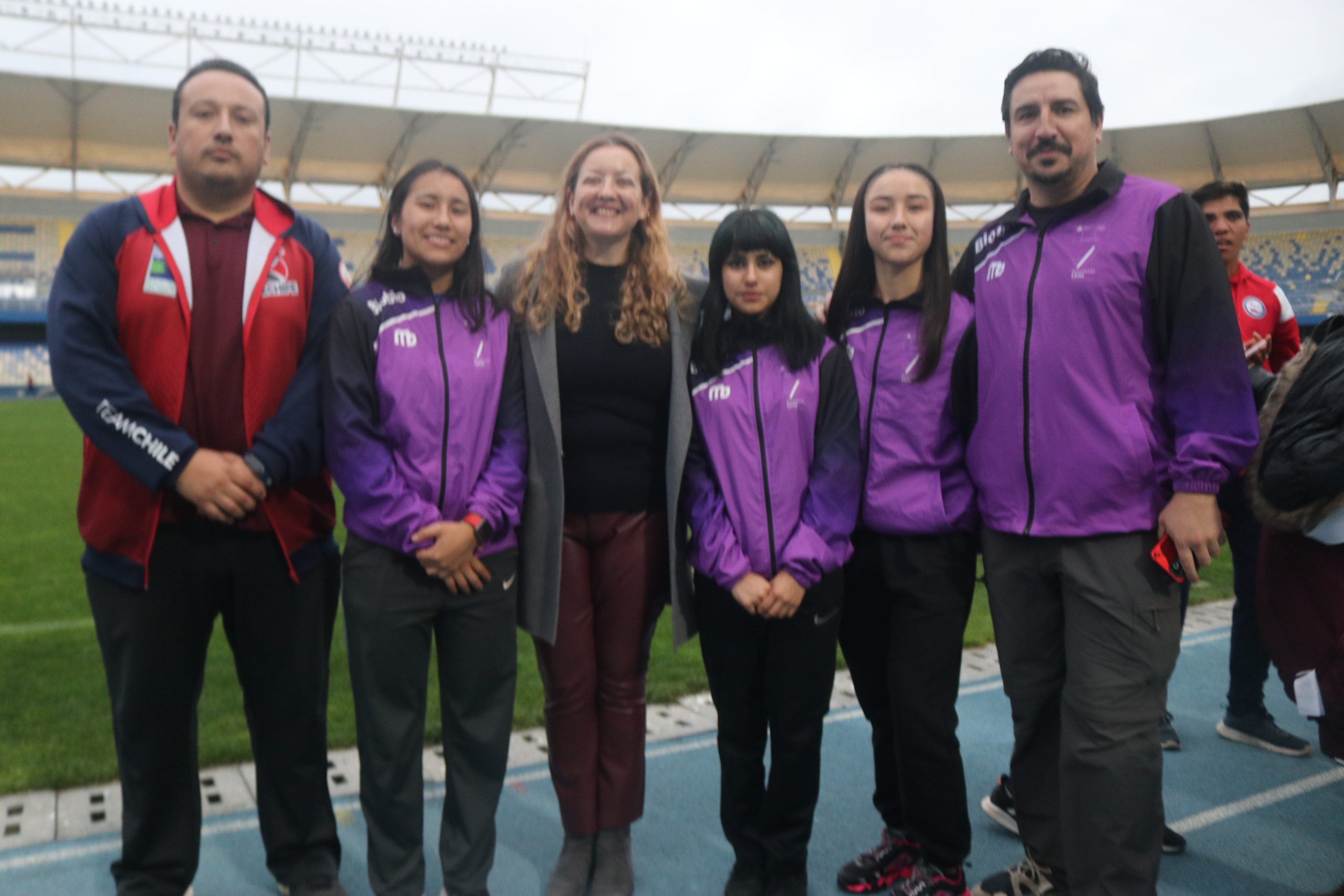 Deportistas de Promesas Chile BioBío reciben reconocimientos en Ester Roa