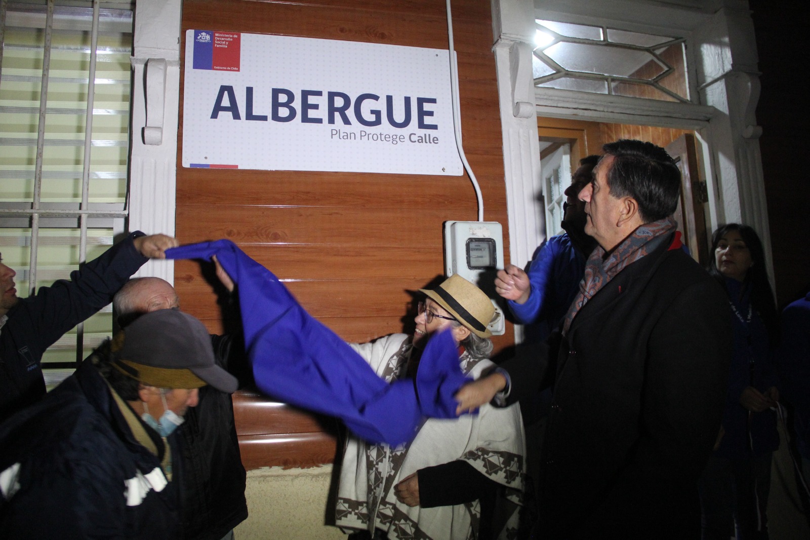 Inauguran albergue municipal en Lota para brindar hospedaje a personas en situación de calle durante el invierno