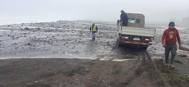 Marejadas en el Ñuble: Cobquecura cierra acceso a las playas