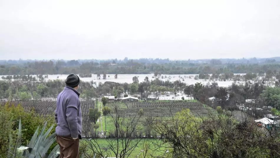 Gobierno decreta emergencia agrícola por estragos del sistema frontal en zonas rurales