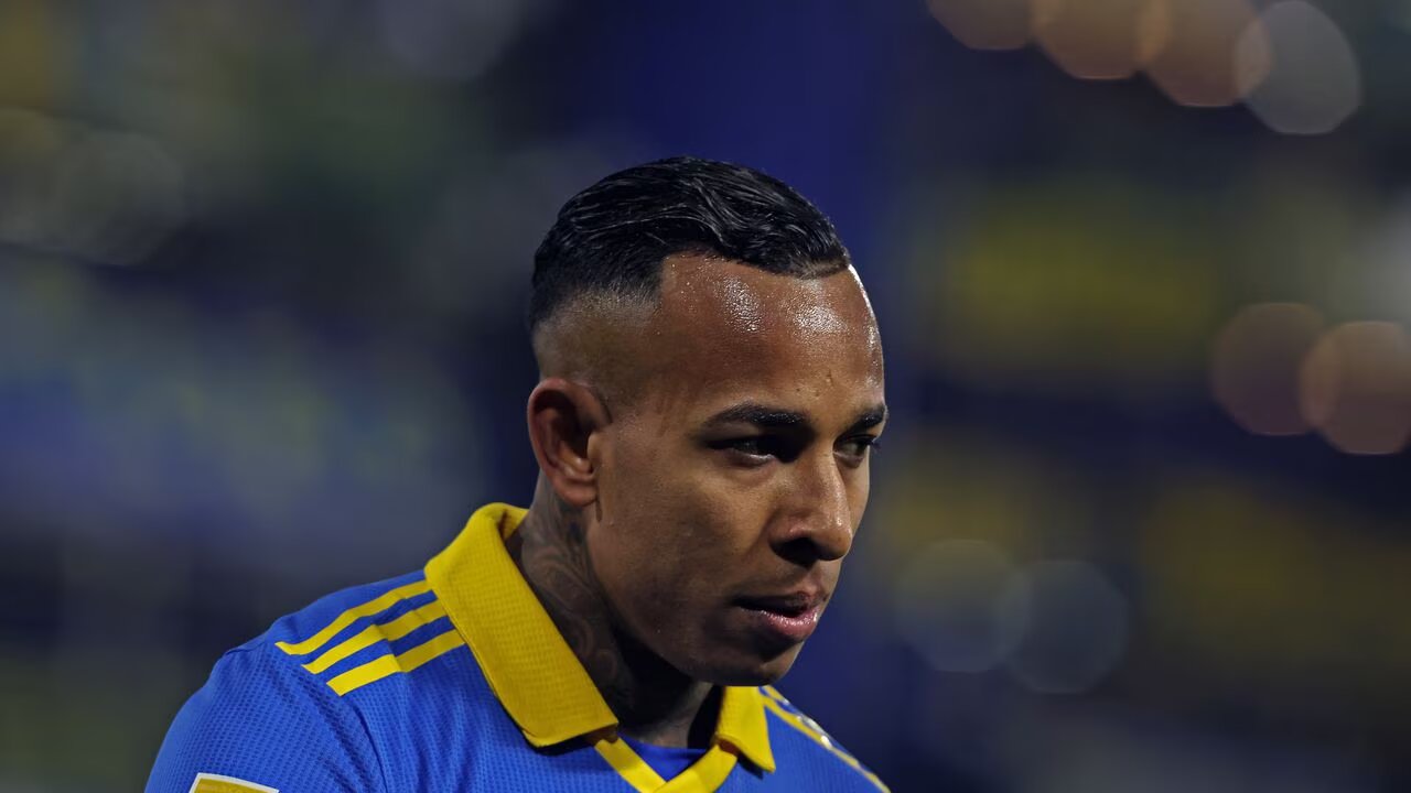 Sebastián Villa, jugador de Boca Juniors, fue condenado por ataques y amenazas a su expareja