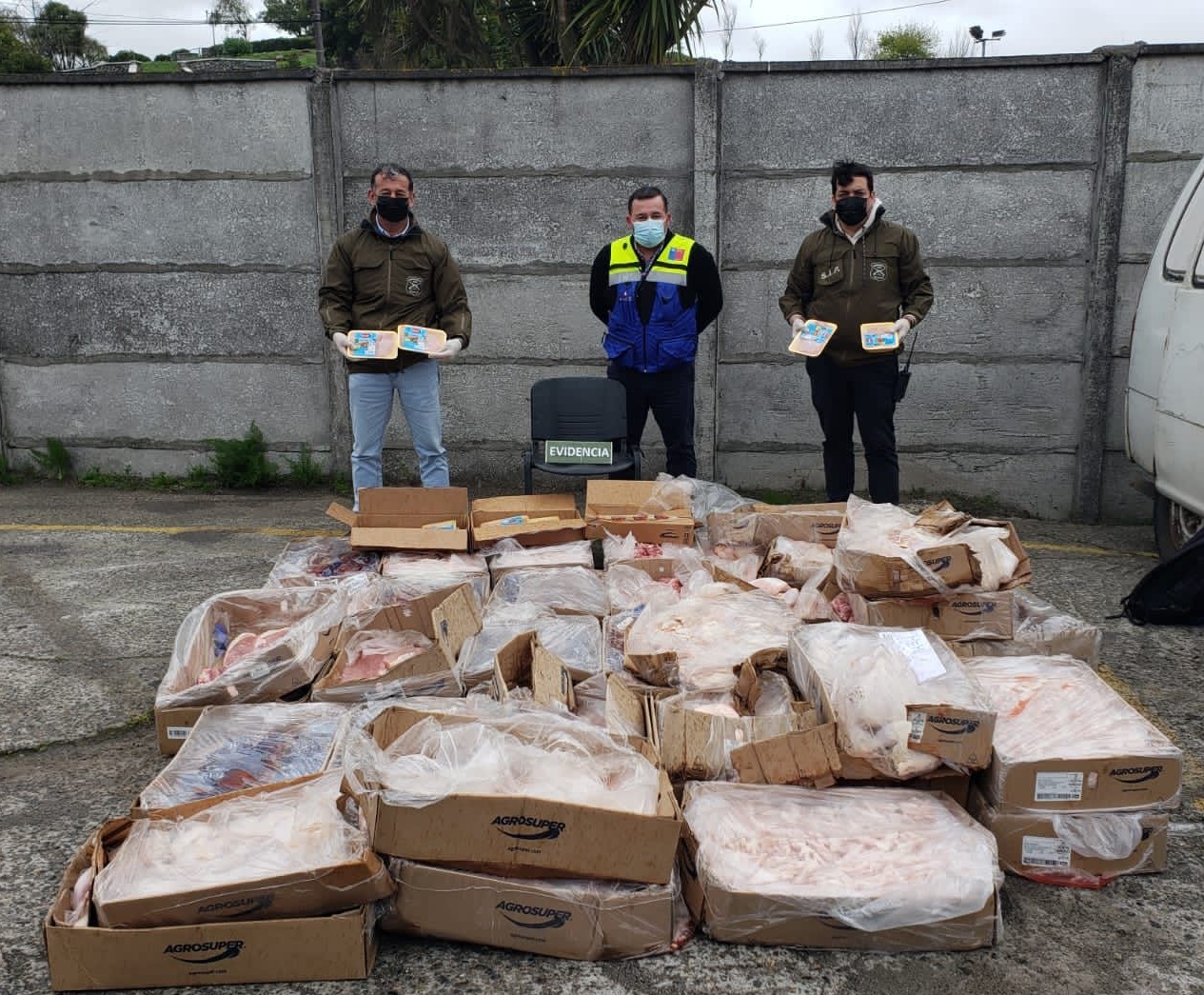 Decomisan 700 kilos de productos cárnicos vendidos clandestinamente en Hualpén