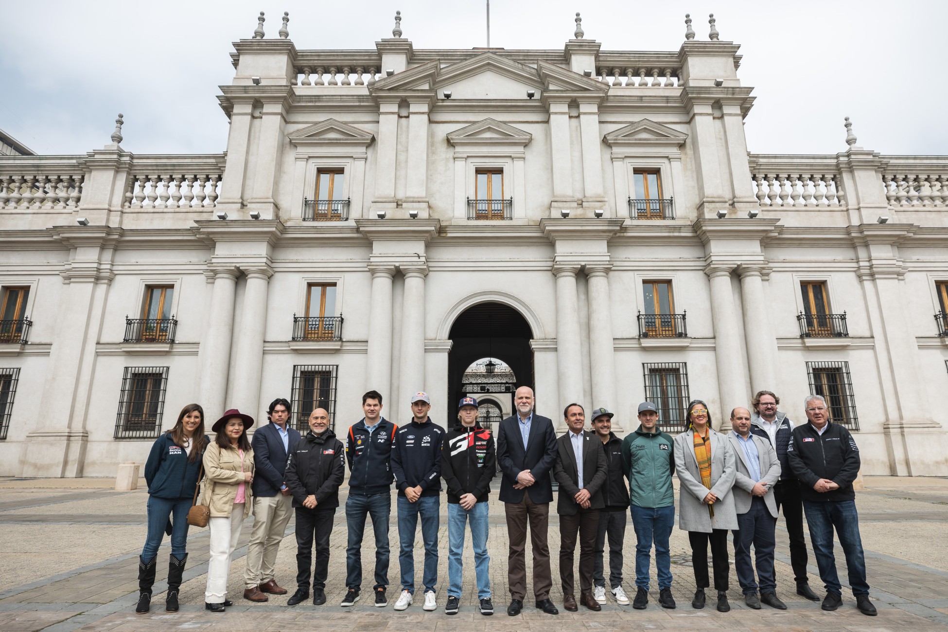 Gobierno recibió a pilotos nacionales e internacionales que competirán en la 11° fecha del Rally Mundial en el Biobío