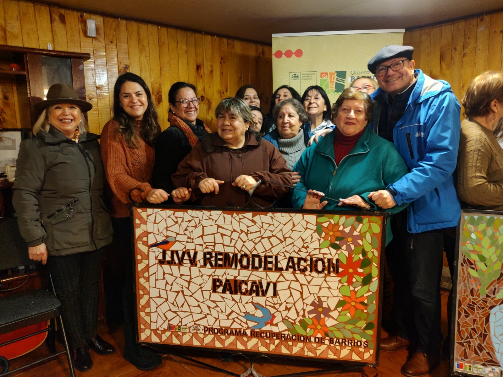 Quiero mi Barrio finaliza talleres gratuitos de mosaico para vecinos en Remodelación Paicaví