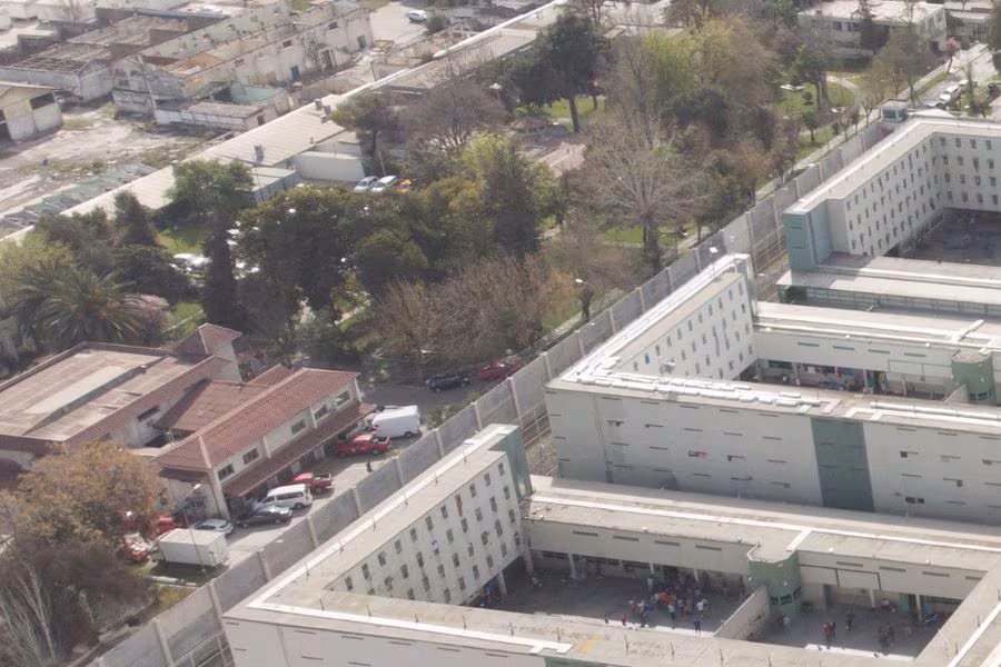 Gobierno confirma que nueva cárcel de alta seguridad estará ubicada en la zona urbana de Santiago