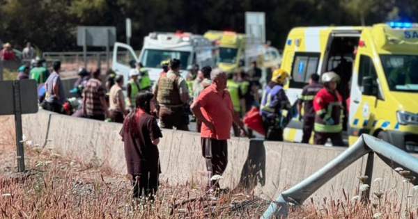 Accidente en Lota: dos adultos permanecen bajo gravedad y dos menores están fuera de riesgo vital