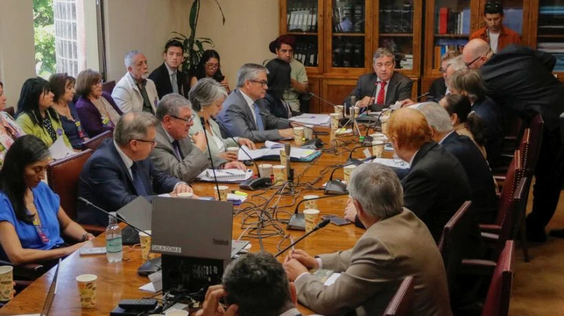 Comisión de Trabajo acuerda despachar la reforma de pensiones la próxima semana